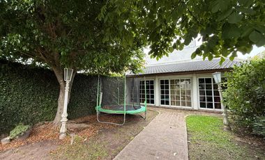 Casa de 3 dormitorios, en Venta en 63 e 17 y 18