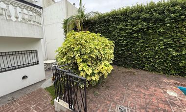 Casa de 3 dormitorios, en Venta en 63 e 17 y 18