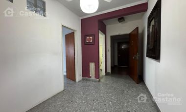 Depto. 3 Amb. con Gran Patio y Apto Profesional