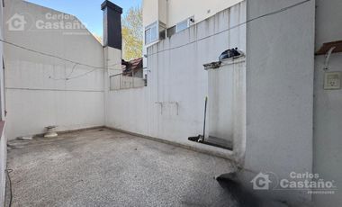 Depto. 3 Amb. con Gran Patio y Apto Profesional
