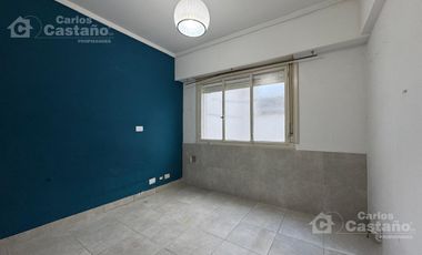 Depto. 3 Amb. con Gran Patio y Apto Profesional