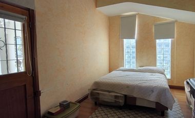 Casa en venta, de estilo, 3 dormitorios, garaje, parque, piscina. Villa del Plata