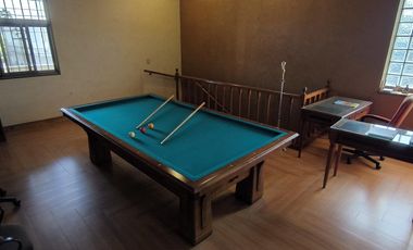 Casa en venta, de estilo, 3 dormitorios, garaje, parque, piscina. Villa del Plata