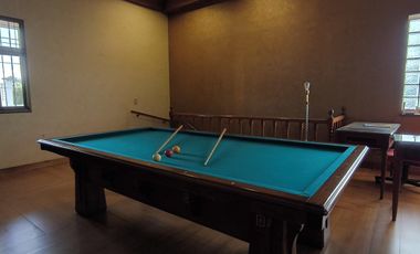 Casa en venta, de estilo, 3 dormitorios, garaje, parque, piscina. Villa del Plata