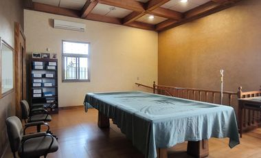 Casa en venta, de estilo, 3 dormitorios, garaje, parque, piscina. Villa del Plata