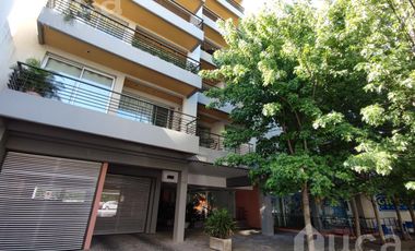 Departamento de 3 ambientes con balcón y patio en alquiler con pileta y sum - Florida