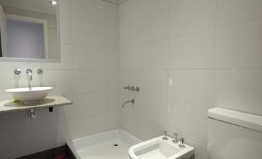 Departamento de 3 ambientes con balcón y patio en alquiler con pileta y sum - Florida