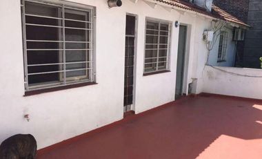 Esquina ideal para fines comerciales o emprendimiento