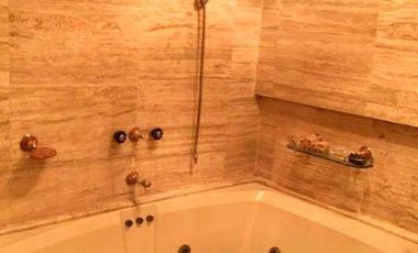 Esquina ideal para fines comerciales o emprendimiento