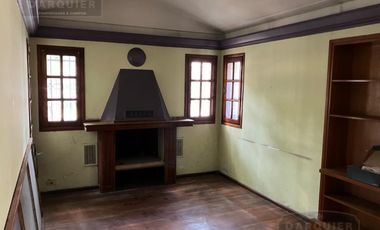 Casa en MUY BUENA UBICACION