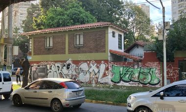 Casa en MUY BUENA UBICACION