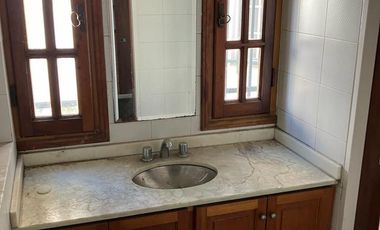 Casa en MUY BUENA UBICACION