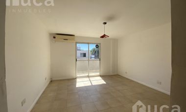 PH APTO PROFESIONAL CENTRO DE MARTINEZ EN VENTA