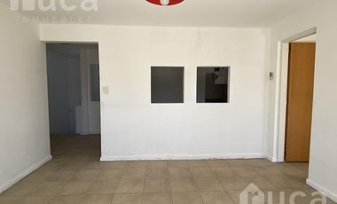 PH APTO PROFESIONAL CENTRO DE MARTINEZ EN VENTA