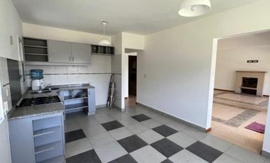 Casa en venta en Los Pilares (con renta hasta enero de 2026)