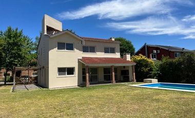 Casa en venta en Los Pilares (con renta hasta enero de 2026)