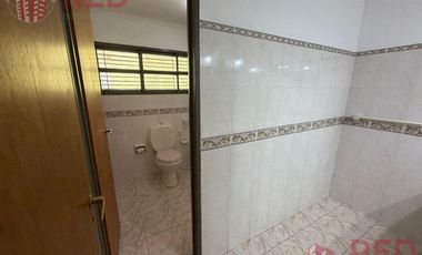 Alquila Casa Gerencial, B° Capellan - 4 Dormitorios