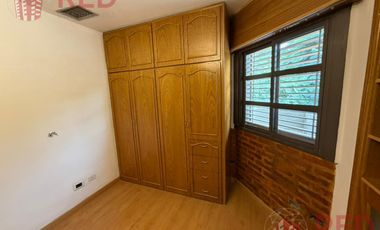 Alquila Casa Gerencial, B° Capellan - 4 Dormitorios