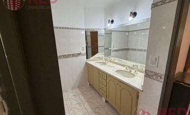 Alquila Casa Gerencial, B° Capellan - 4 Dormitorios