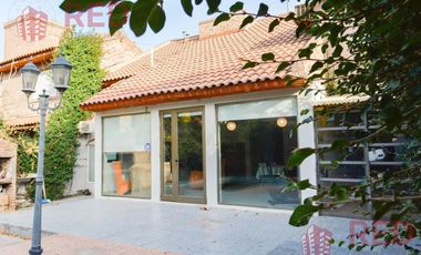 Alquila Casa Gerencial, B° Capellan - 4 Dormitorios