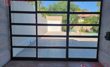 Alquila Casa Gerencial, B° Capellan - 4 Dormitorios