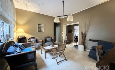 Departamento de tres dormitorios en venta