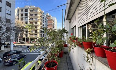 Departamento de tres dormitorios en venta