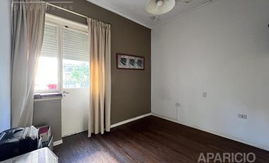 Departamento de tres dormitorios en venta