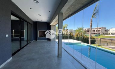 Casa en alquiler, Nordelta  el Yacht al rio