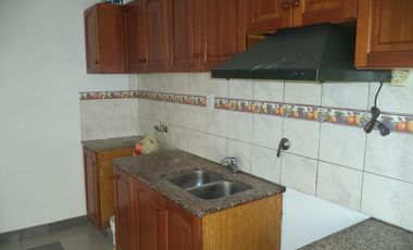 Departamento 2 ambientes en Primer Piso APTO CRÉDITO.- Banfield Oeste
