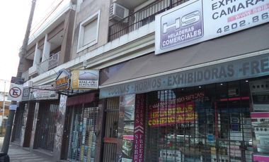 Departamento 2 ambientes en Primer Piso APTO CRÉDITO.- Banfield Oeste