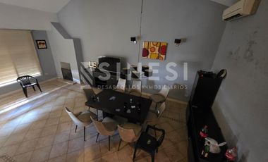 Casa 5 ambientes en San Martin Centro