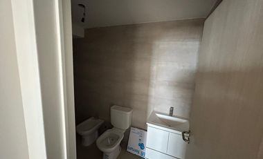 General San Martin  Departamento - 3 AMBIENTES  Con Balcon y Cochera PISO 3  G -