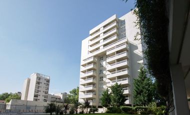 General San Martin  Departamento - 3 AMBIENTES  Con Balcon y Cochera PISO 3  G -