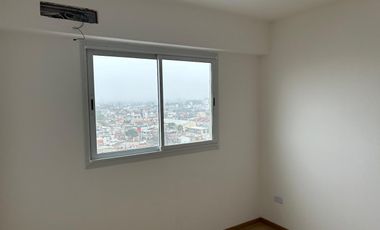General San Martin  Departamento - 3 AMBIENTES  Con Balcon y Cochera PISO 3  G -