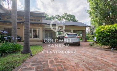Casa en venta sobre dos lotes Club de Campo El Paso