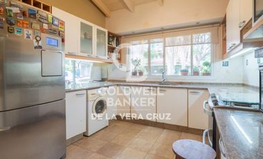 Casa en venta sobre dos lotes Club de Campo El Paso