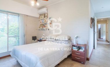Casa en venta sobre dos lotes Club de Campo El Paso