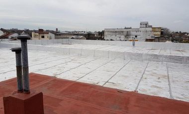 Rolon 2300 Excelente Inmueble ideal Depósito/Oficinas/Salon de fiestas 1200mts cub   400 descub