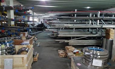 Rolon 2300 Excelente Inmueble ideal Depósito/Oficinas/Salon de fiestas 1200mts cub   400 descub