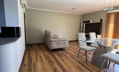 Departamento Frente a Club de Campo