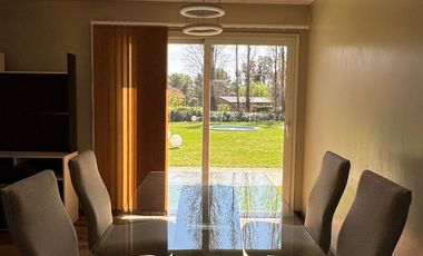 Departamento Frente a Club de Campo