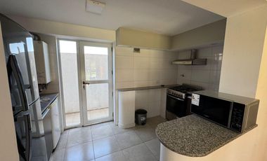 Departamento Frente a Club de Campo