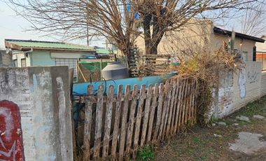 Lote con 2 casas construidas Multifamiliar Pilar Centro