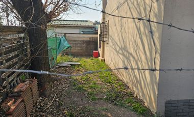 Lote con 2 casas construidas Multifamiliar Pilar Centro