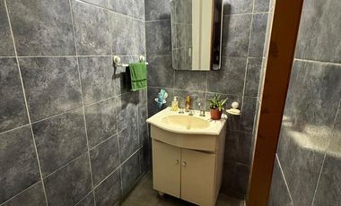 se vende hermosa propiedad en Florencio Varela Villa Vatteone calle general Hornos 958