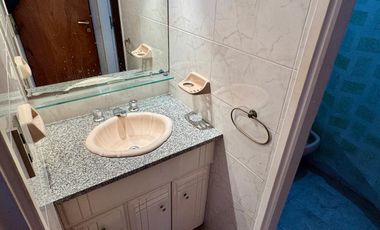 VENTA - DEPARTAMENTO CUATRO AMBIENTES EN SAN BERNARDO CON COCHERA VISTA AL MAR.-