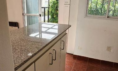 3 AMB CON COCHERA/ 2 DORM/ UBICADO EN CONDOMINIO