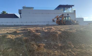 En venta terreno en Fracc Punta Azul