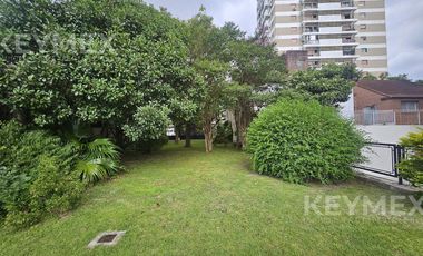 Departamento en Alquiler de 4 dormitorios y cochera cubierta